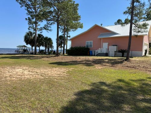  for White’s Land Maintenance in Milton,, FL
