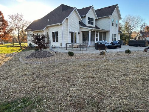 Lawn Maintenance for Mayfield Landscaping in Staunton, IL
