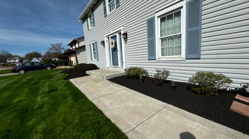 Lawn Mowing for Green Stripes LLC in North Canton, OH