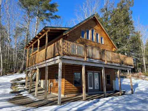 Custom Log Homes for McKenna General Contracting in Readfield, ME