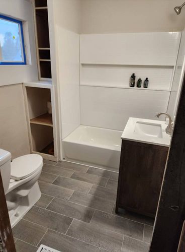 Bathroom Remodeling for Valley Vision Construction LLC in Troy, OH