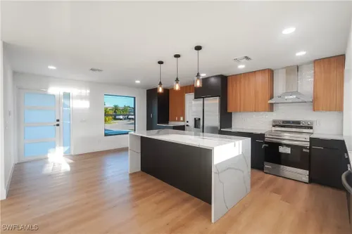 Kitchen Remodeling for Revitalize Real Estate in Tampa, FL