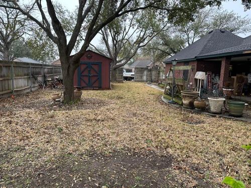 Mowing for Allen Lawn Care in Taylor, Texas