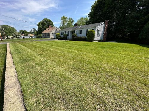 Mowing for Garduno Landscaping LLC in Cumberland, RI