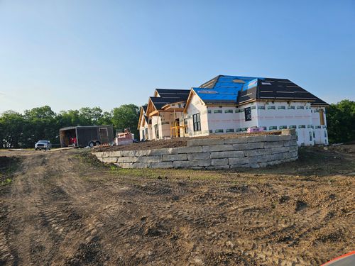 Limestone Rock Walls for Viking Dirtworks and Landscaping in Gallatin, MO