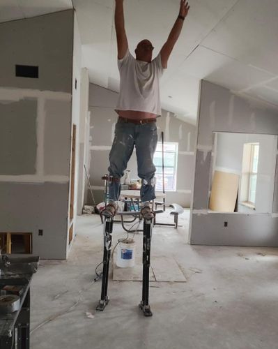  for Riveras Pro-Handyman in El Paso, TX