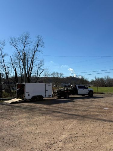  for Top Hand Roofing and Gutter in Pomeroy, OH