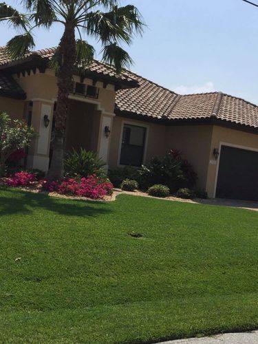 Lawn Maintenance for Rize N’ Grind  in Punta Gorda, FL