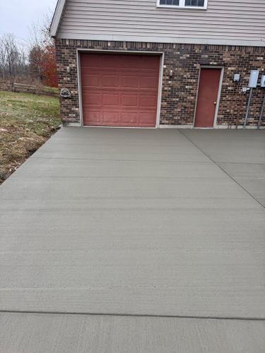 Porches, Patios, & Firepits for Whitfield Concrete Construction in Solsberry, IN
