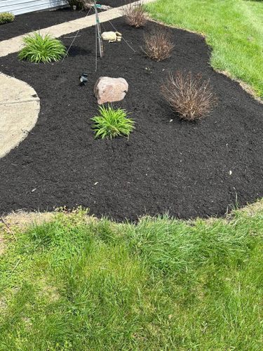 Landscaping for Gullion’s Lawn and Landscaping in DeMossville, KY