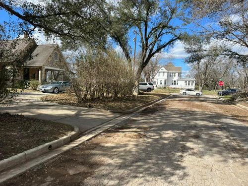 Mowing for Allen Lawn Care in Taylor, Texas