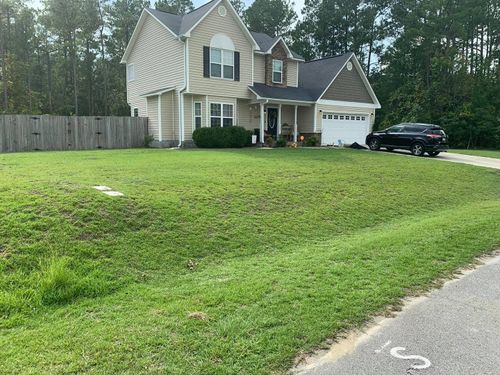 Mowing for NC Lawn Medics, LLC in Jacksonville, North Carolina