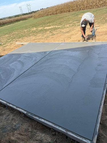 Driveways & Sidewalks for Whitfield Concrete Construction in Solsberry, IN