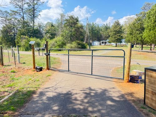 Gate Installation for DR Solutions LLC in Boiling Springs, SC