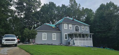 Roofing Installation for Travis Rylee Roofing in Gainesville, GA