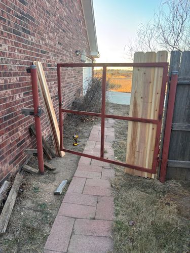 Fence repair and installation for Marple Services in Amarillo, TX