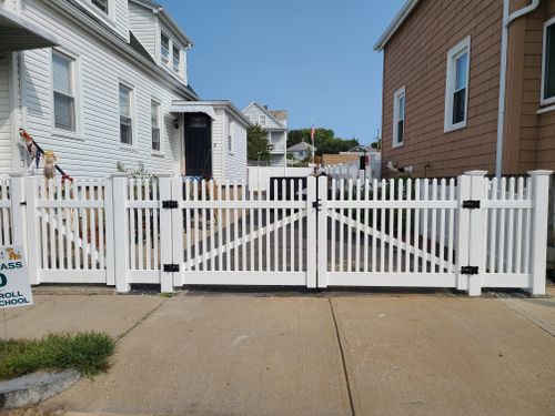 Vinyl Fences for Azorean Fence in Peabody, MA