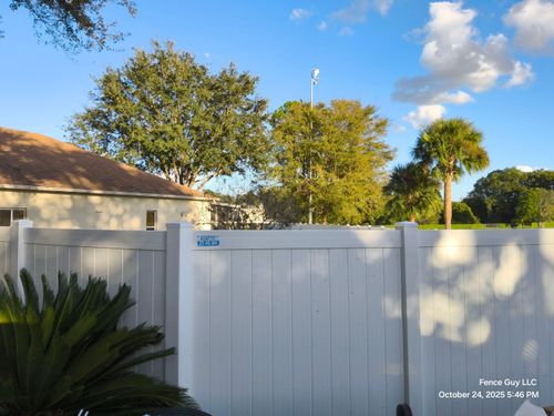 Vinyl Fence Installation for ASAP Fence & Gates - Central, FL in Leesburg, FL