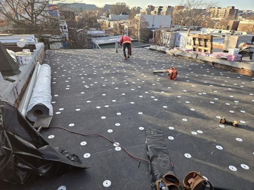 Roofing for La Bendicion Construction LLC in Annandale, VA