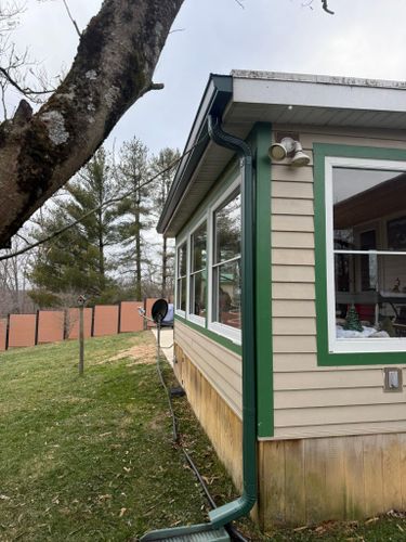  for Top Hand Roofing and Gutter in Pomeroy, OH