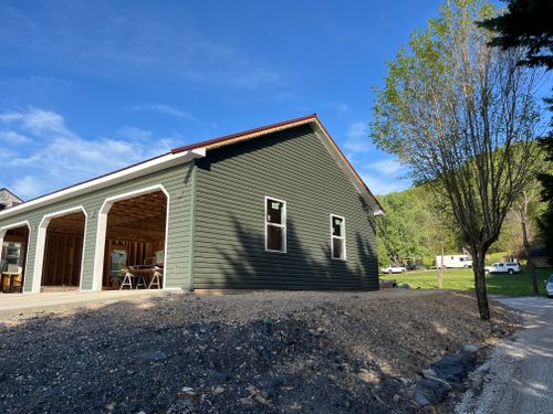 Vinyl Siding for CM Construction in Erwin, TN