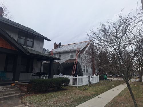 Roofing Replacement for Jays Roofing and Construction in Toledo, Ohio