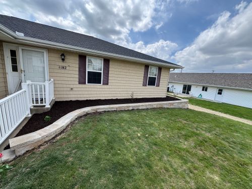  for Thomas' Lawn Care in Maryville, MO