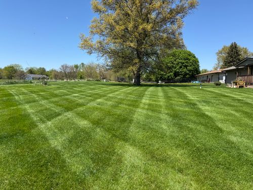  for B&G Lawn Care in Roscoe, IL