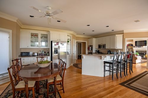 Kitchen and Cabinet Refinishing for Atlanta Paint Masters in Marietta, GA