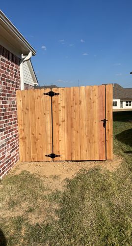 Fence Installation for Manning Fence, LLC in Hernando, MS