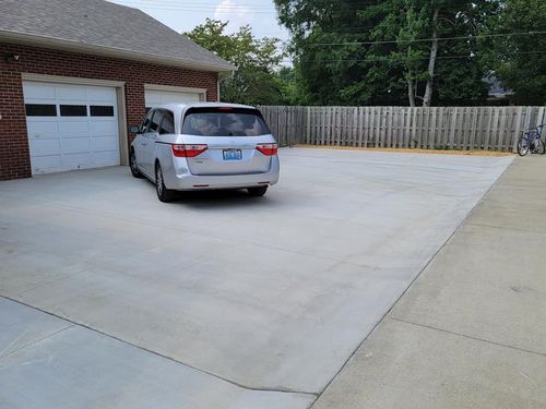 Driveways for Chapman Construction and Concrete Inc  in Owensboro,  KY