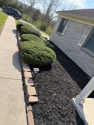 All Photos for Gullion’s Lawn and Landscaping in DeMossville, KY