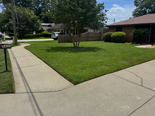 Landscaping for River City Elite Contractors in Jacksonville, FL