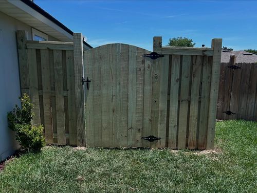 Wood Fence Installation for Madden Fencing Inc. in St. Johns, Florida