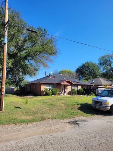 Roofing Installation for Luna's Roofing LLC in Longview, Texas