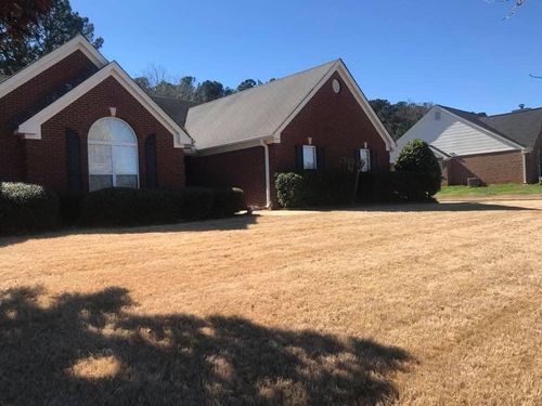 Weekly Maintenance for Sexton Lawn Care in Jefferson, GA