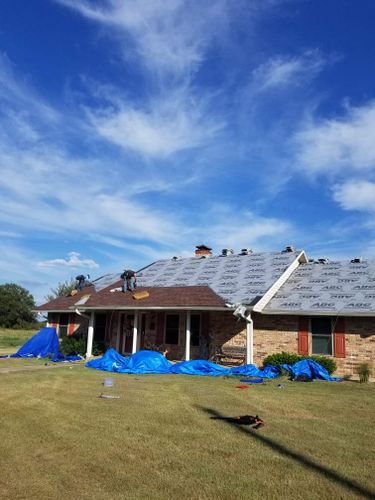 Roofing Installation for Luna's Roofing LLC in Longview, Texas