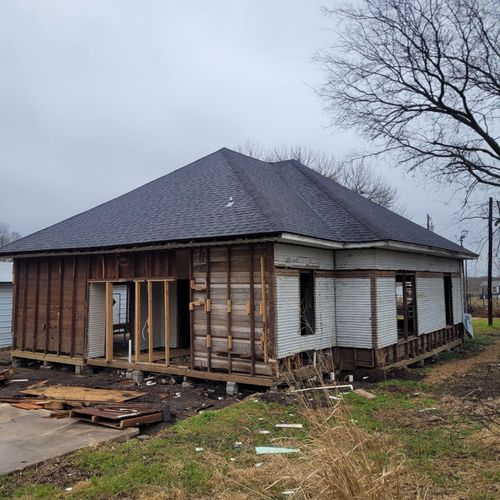 Roofing Installation for Luna's Roofing LLC in Longview, Texas