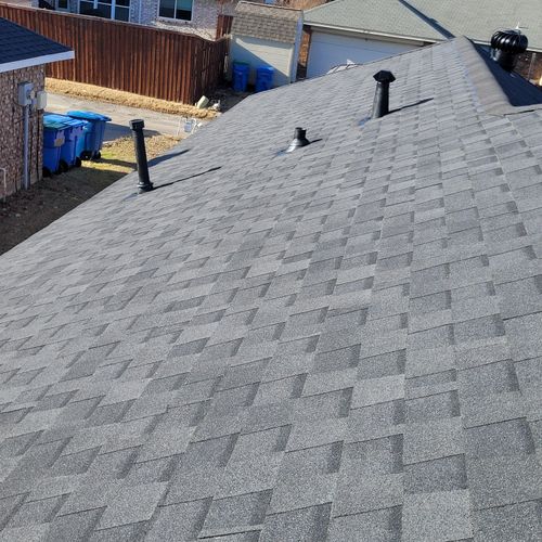 Roofing Installation for Luna's Roofing LLC in Longview, Texas