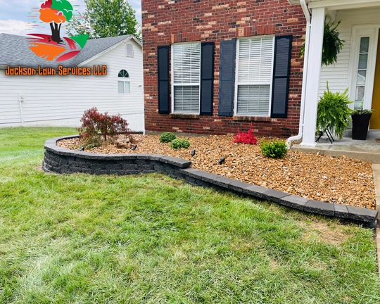 Landscaping & Hardscaping company Jackson Lawn Services LLC in Florissant , MO