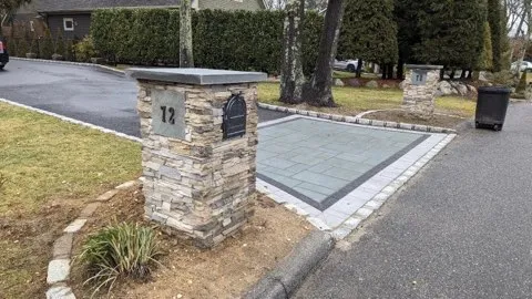 hero-photo mini tile