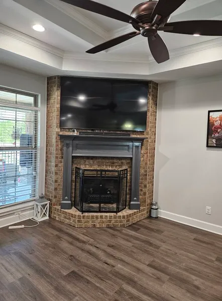 hero-photo mini tile