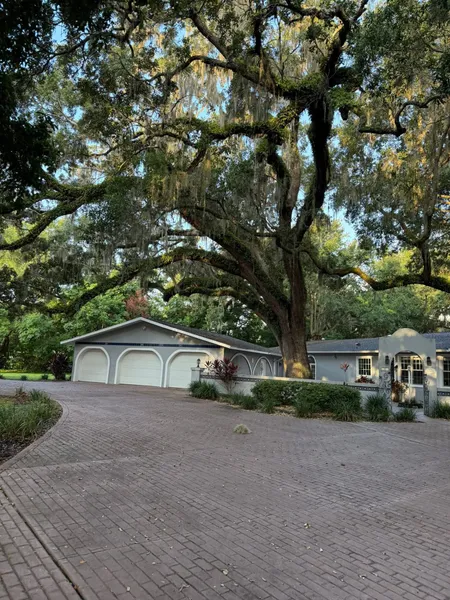 hero-photo mini tile