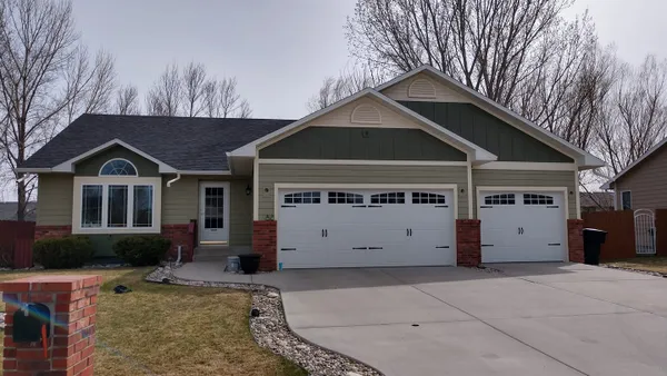 hero-photo mini tile