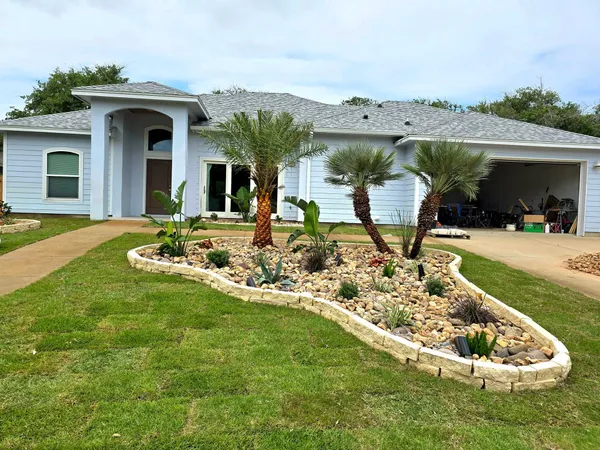 hero-photo mini tile