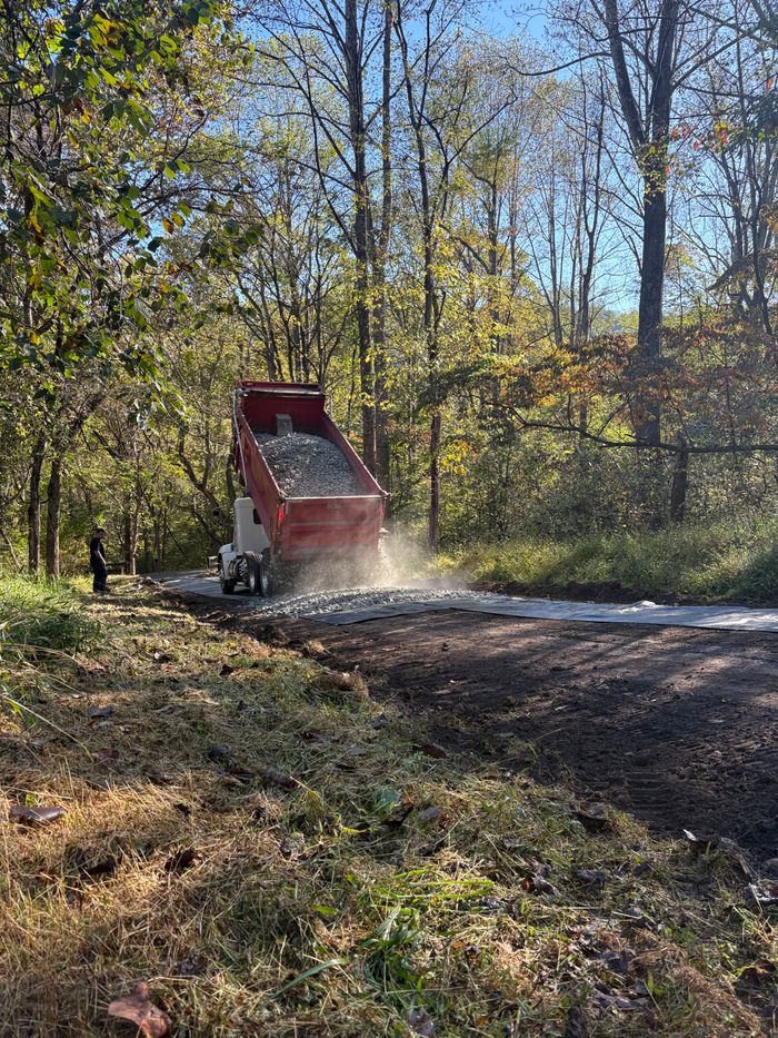Dump truck spreading millings
