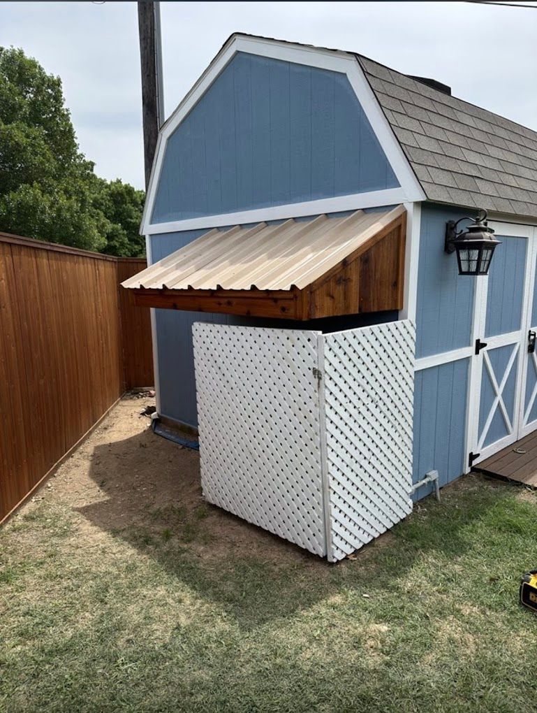 Lean-to cover and lattice screen on a shed