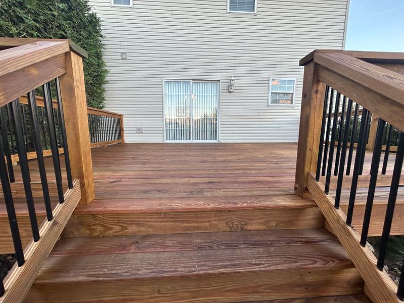 Deck stairs