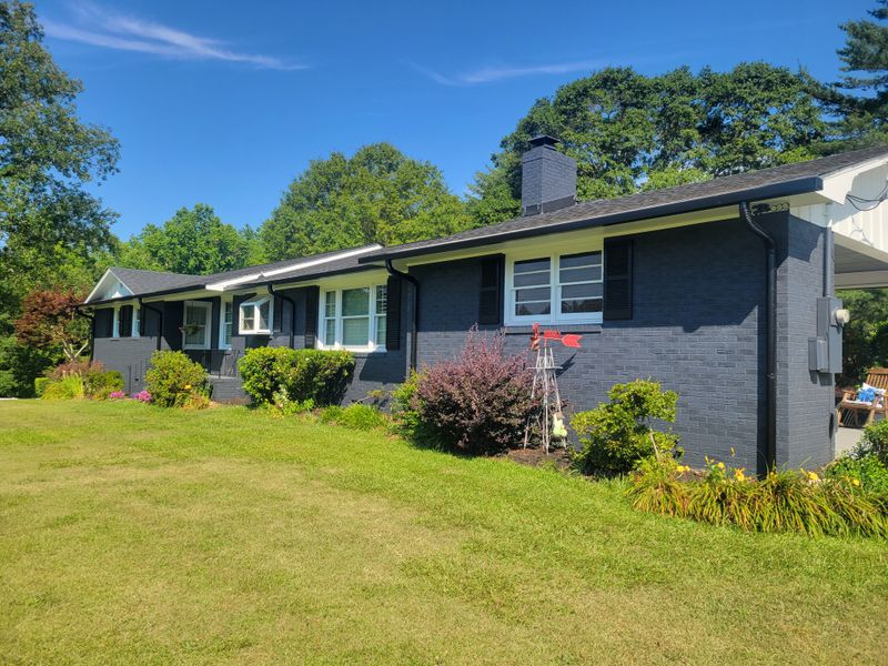 Revitalizing Traveler's Rest: Gutter, Soffit, and Fascia Modernization on Ledbetter Road