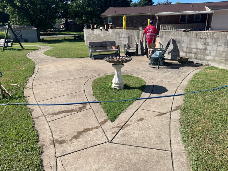 "Revitalizing Clarksville: Oakland Power Washing Transforms Pool Deck and Home"
